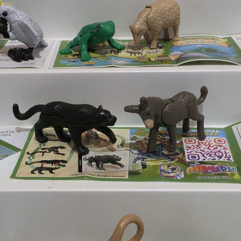 14 Pieces Animals Natoons 2023 Kinder Surprise Complete set VD286C -VT336 - Picture 6 of 10